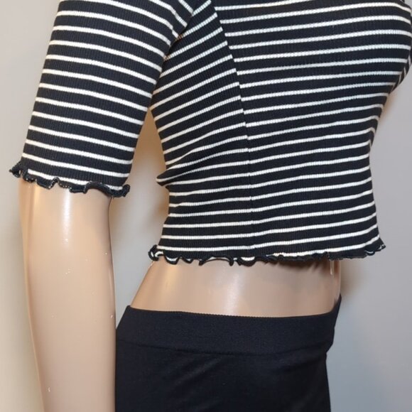 3/$20 Wild Fable Striped Crop Top Half Sleeve Lettuce Hem Sweetheart Neckline - Picture 10 of 13